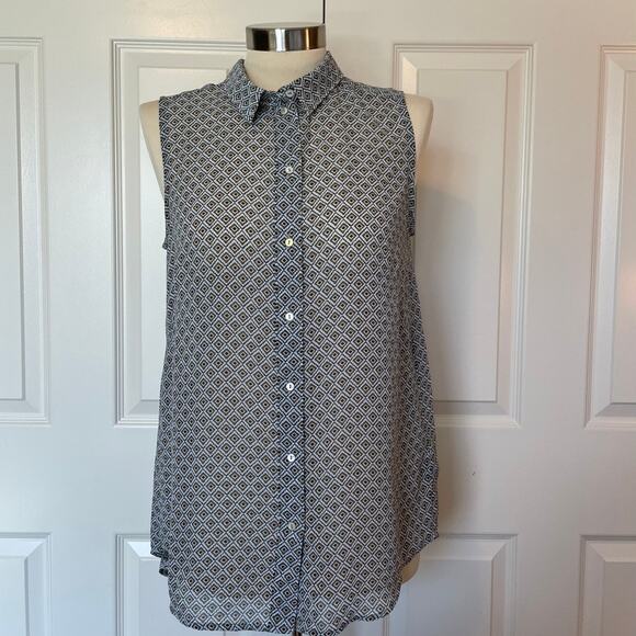 H&M Women's Geometric Button Up Sleeveless Blouse, size 6 - Picture 1 of 8